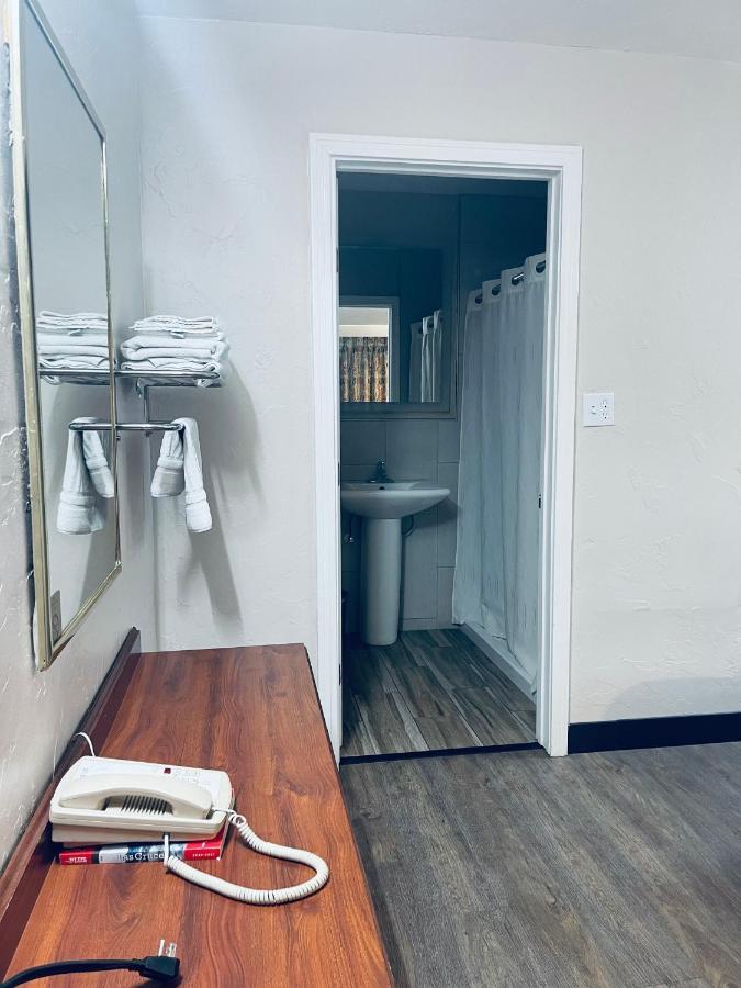 Century 21 Motel Las Cruces Kültér fotó